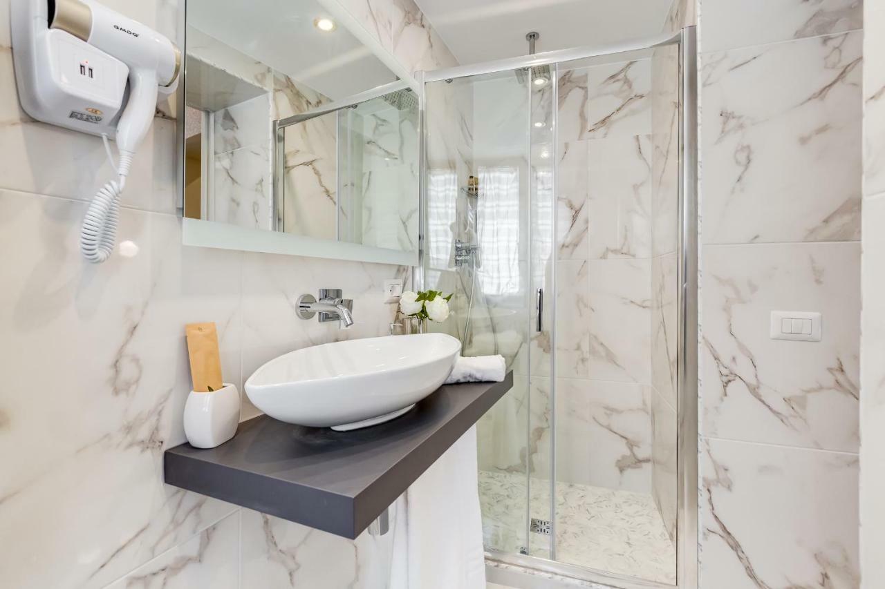 Trevi Private Suites By Premium Suites Collection Рим Екстериор снимка