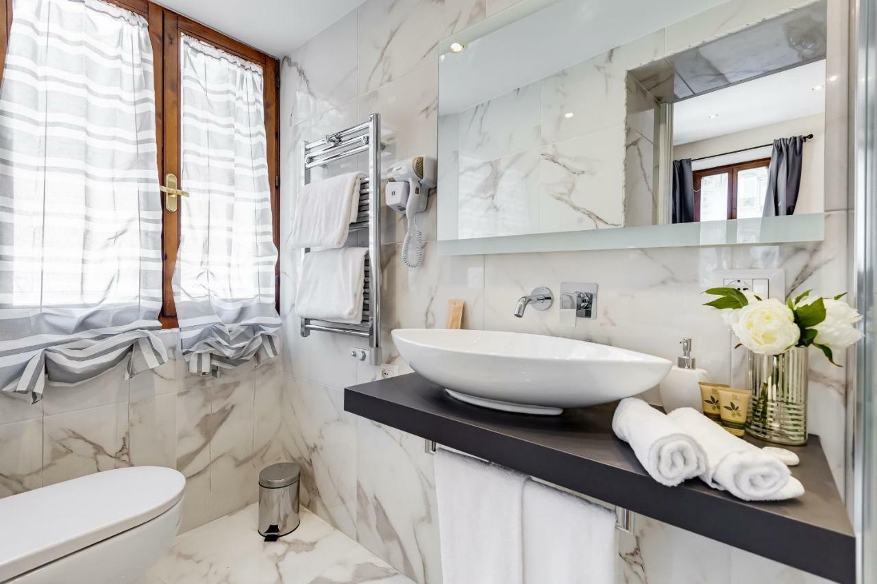 Trevi Private Suites By Premium Suites Collection Рим Екстериор снимка